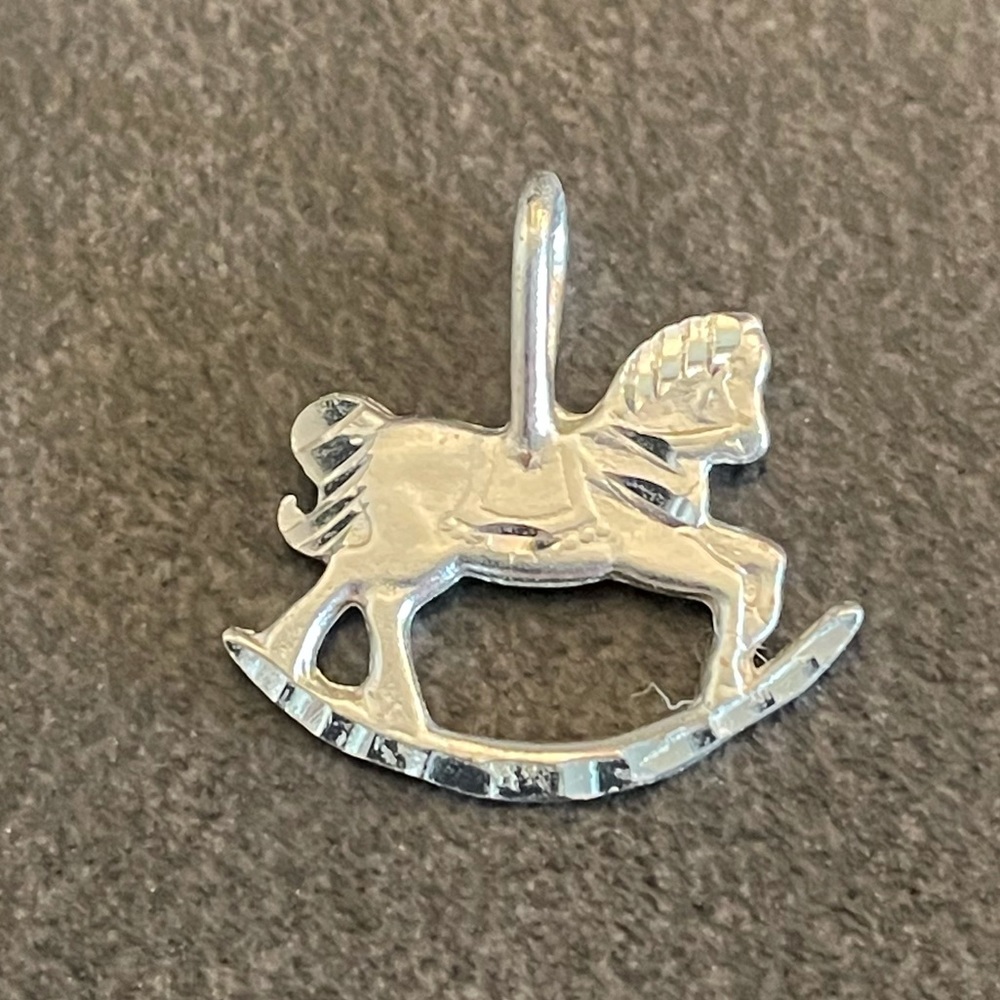 MOVING SALE!
Sterling Silver Carousel Horse Charm